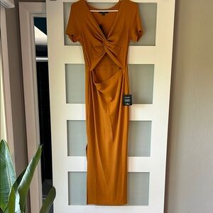Lulu's Style Twist Orange Twist Front Cutout Midi Dress